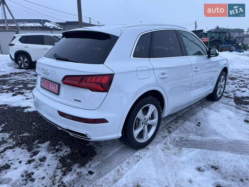 Внедорожник / Кроссовер Audi Q5 2020 в Луцке