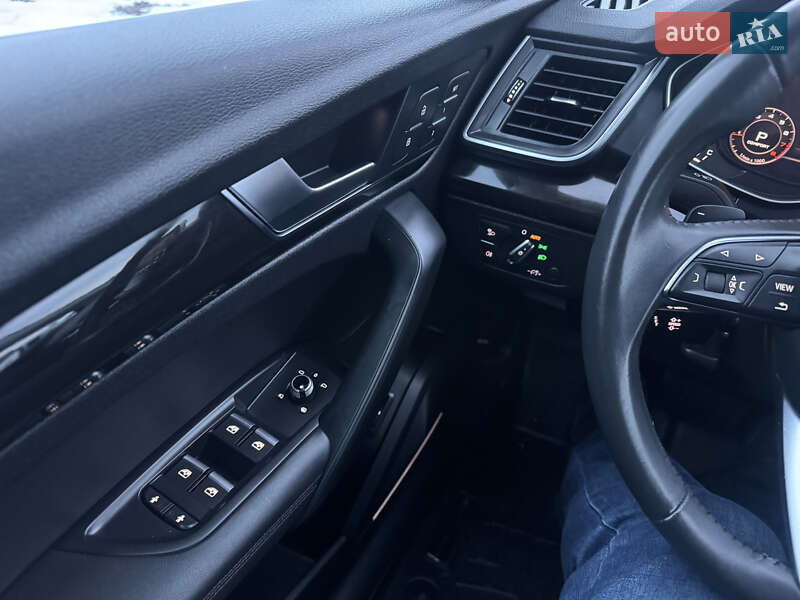 Внедорожник / Кроссовер Audi Q5 2020 в Луцке