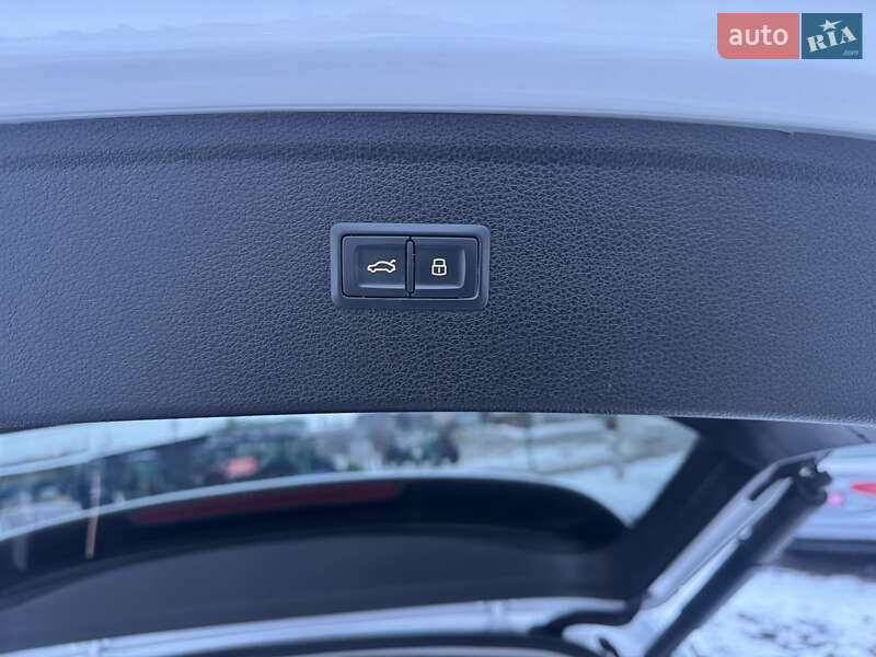 Внедорожник / Кроссовер Audi Q5 2020 в Луцке