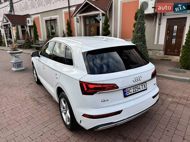 Позашляховик / Кросовер Audi Q5 2020 в Стрию