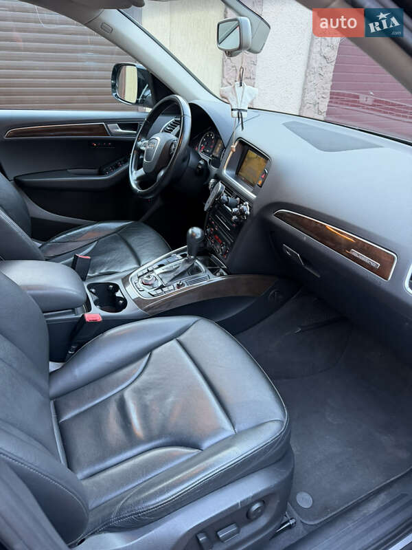 Позашляховик / Кросовер Audi Q5 2011 в Одесі