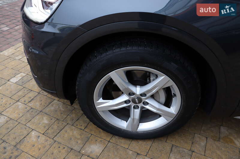 Позашляховик / Кросовер Audi Q5 2020 в Львові