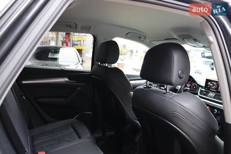 Позашляховик / Кросовер Audi Q5 2020 в Львові