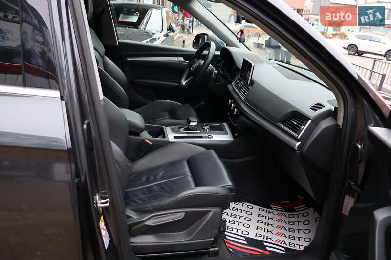 Позашляховик / Кросовер Audi Q5 2020 в Львові