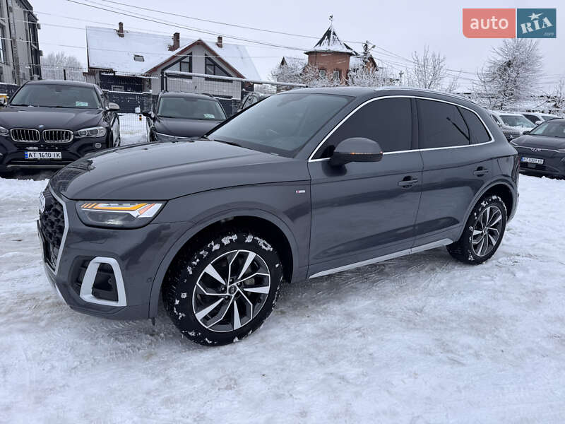 Позашляховик / Кросовер Audi Q5 2023 в Івано-Франківську