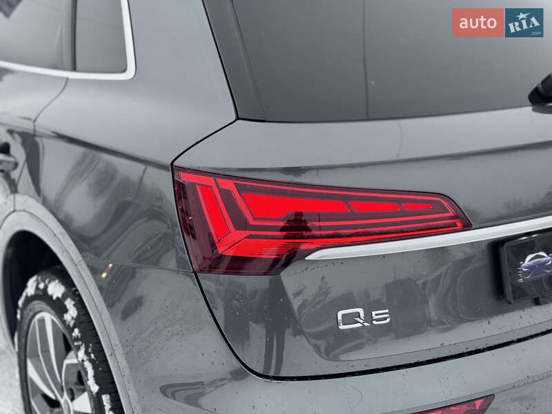 Позашляховик / Кросовер Audi Q5 2023 в Івано-Франківську