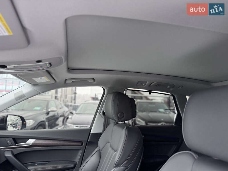 Позашляховик / Кросовер Audi Q5 2023 в Івано-Франківську