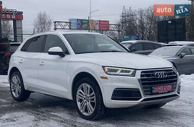 Позашляховик / Кросовер Audi Q5 2018 в Луцьку