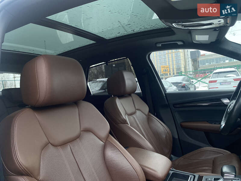 Позашляховик / Кросовер Audi Q5 2018 в Луцьку