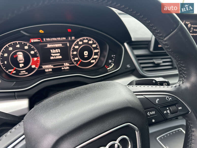 Позашляховик / Кросовер Audi Q5 2018 в Харкові