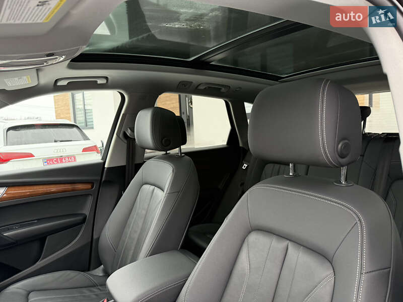 Позашляховик / Кросовер Audi Q5 2020 в Стрию