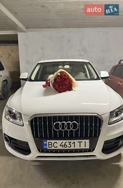Позашляховик / Кросовер Audi Q5 2016 в Золочеві