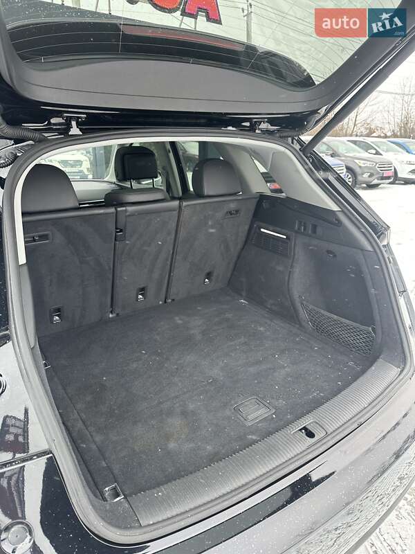 Позашляховик / Кросовер Audi Q5 2018 в Білогородці фото 15 Позашляховик / Кросовер Audi Q5 2018 в Білогородці