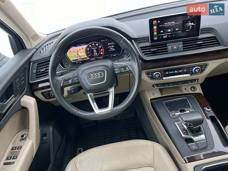 Позашляховик / Кросовер Audi Q5 2018 в Львові