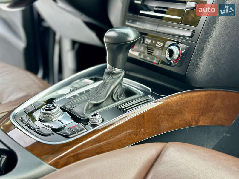 Позашляховик / Кросовер Audi Q5 2015 в Києві