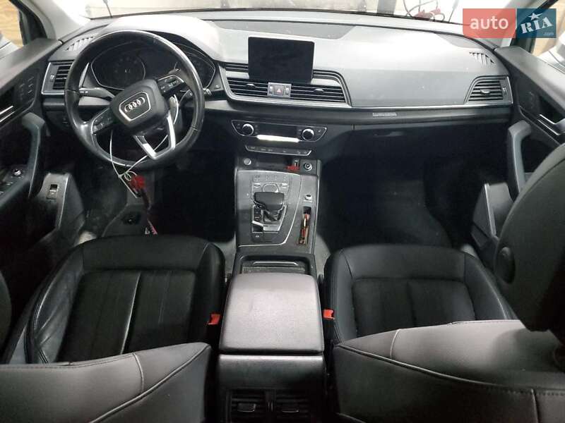 Позашляховик / Кросовер Audi Q5 2020 в Києві фото 6 Позашляховик / Кросовер Audi Q5 2020 в Києві