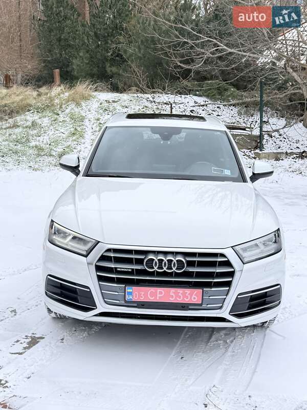 Позашляховик / Кросовер Audi Q5 2018 в Одесі