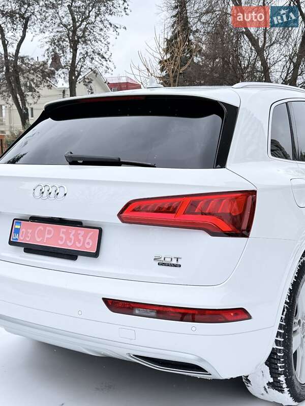 Позашляховик / Кросовер Audi Q5 2018 в Одесі