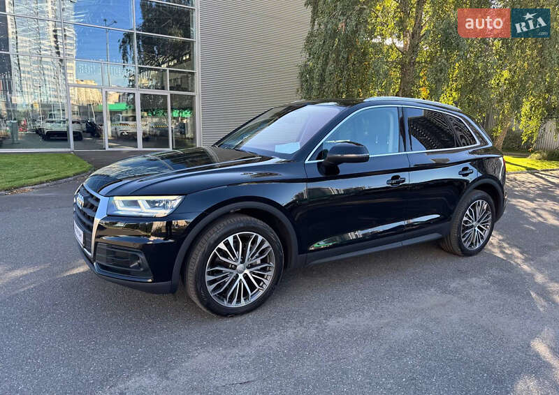 Позашляховик / Кросовер Audi Q5 2016 в Києві