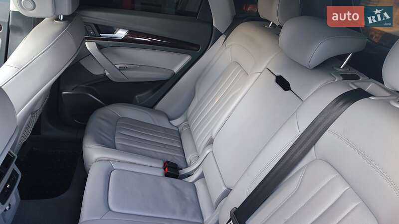 Позашляховик / Кросовер Audi Q5 2019 в Житомирі