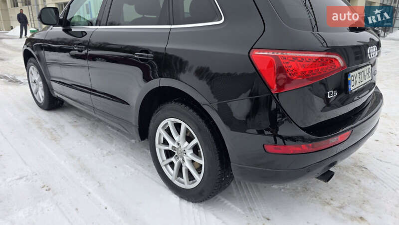 Внедорожник / Кроссовер Audi Q5 2010 в Хмельницком