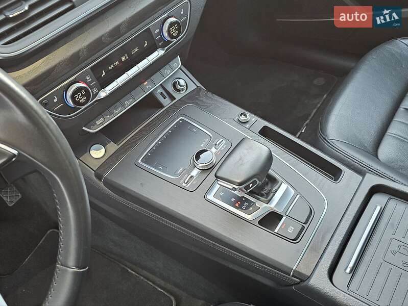 Внедорожник / Кроссовер Audi Q5 2020 в Львове фото 17 Внедорожник / Кроссовер Audi Q5 2020 в Львове