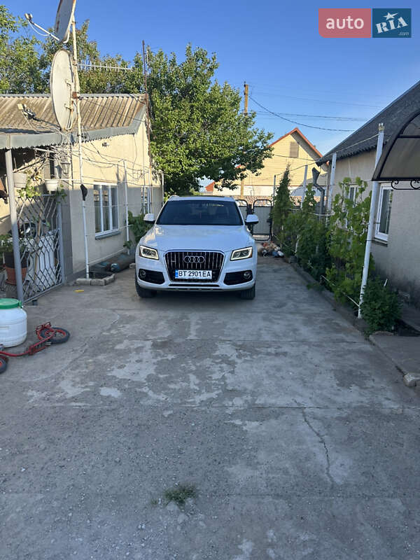 Позашляховик / Кросовер Audi Q5 2014 в Великій Олександрівці