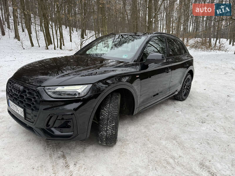 Позашляховик / Кросовер Audi Q5 2022 в Львові