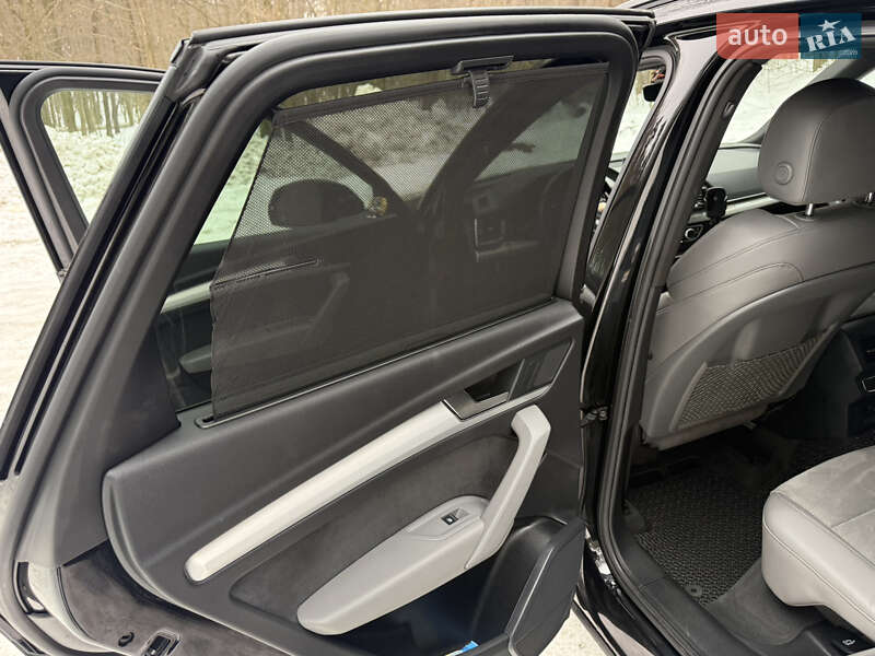 Позашляховик / Кросовер Audi Q5 2022 в Львові