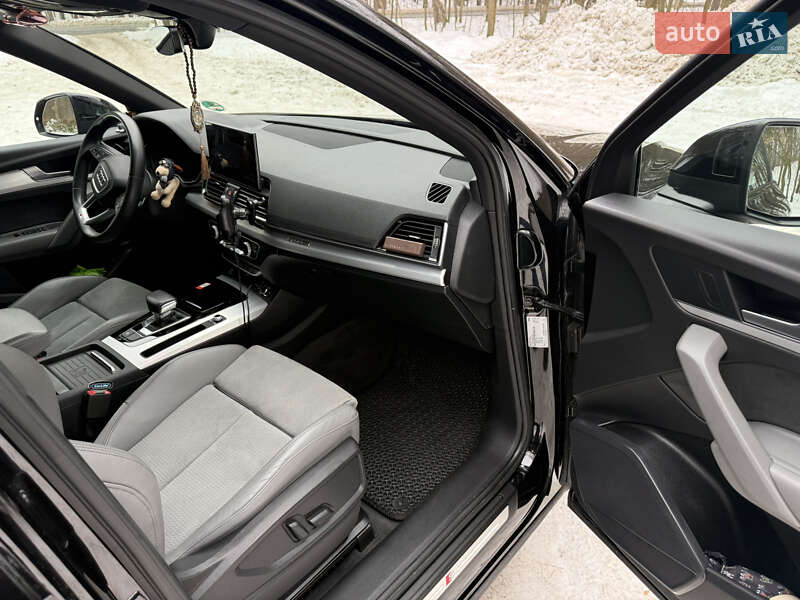 Позашляховик / Кросовер Audi Q5 2022 в Львові