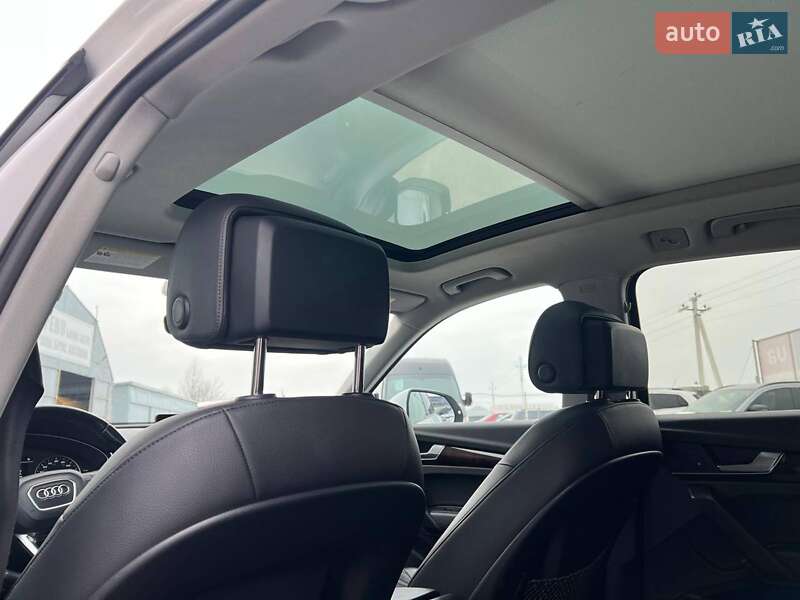 Позашляховик / Кросовер Audi Q5 2017 в Львові