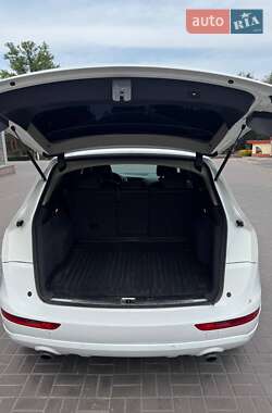 Внедорожник / Кроссовер Audi Q5 2011 в Днепре