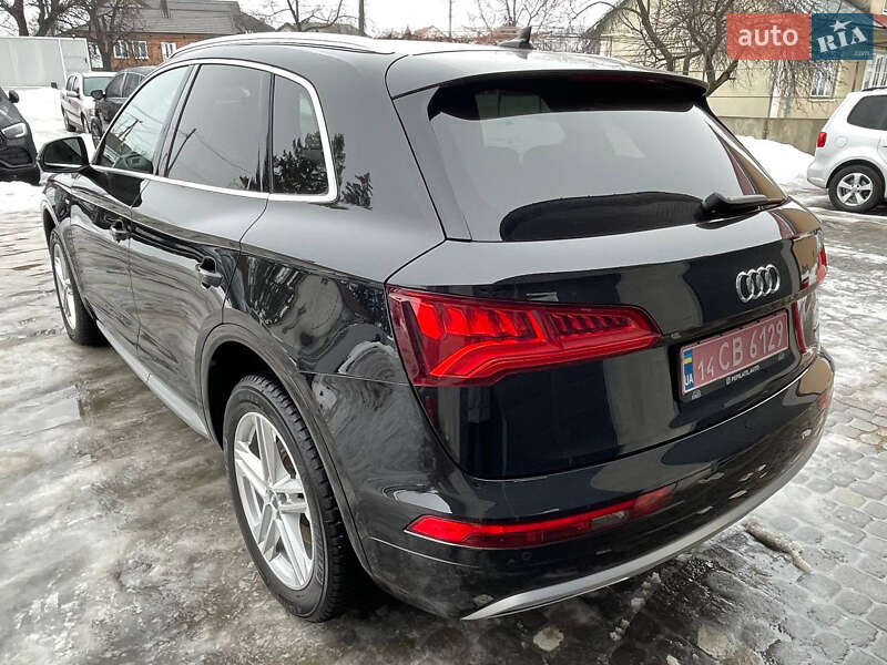 Внедорожник / Кроссовер Audi Q5 2018 в Черновцах