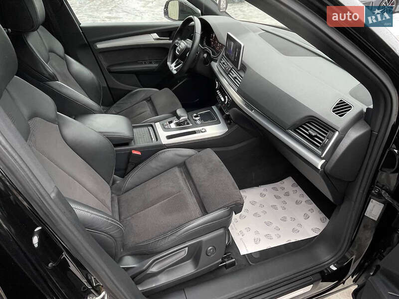 Внедорожник / Кроссовер Audi Q5 2018 в Черновцах