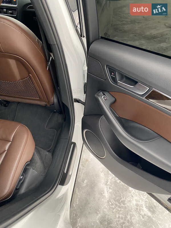 Позашляховик / Кросовер Audi Q5 2013 в Львові