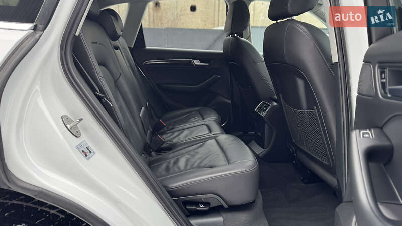 Внедорожник / Кроссовер Audi Q5 2016 в Дубно