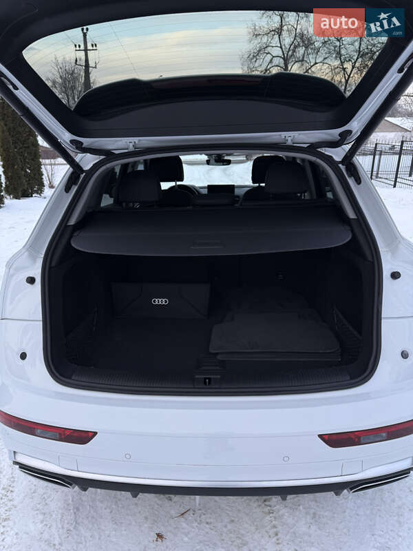 Позашляховик / Кросовер Audi Q5 2023 в Прилуках фото 17 Позашляховик / Кросовер Audi Q5 2023 в Прилуках