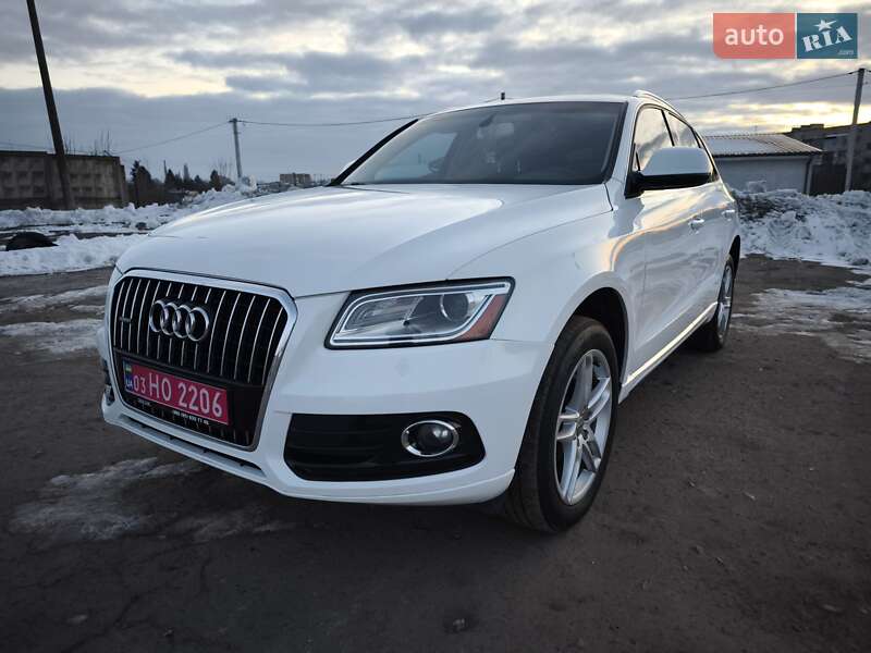 Позашляховик / Кросовер Audi Q5 2016 в Луцьку