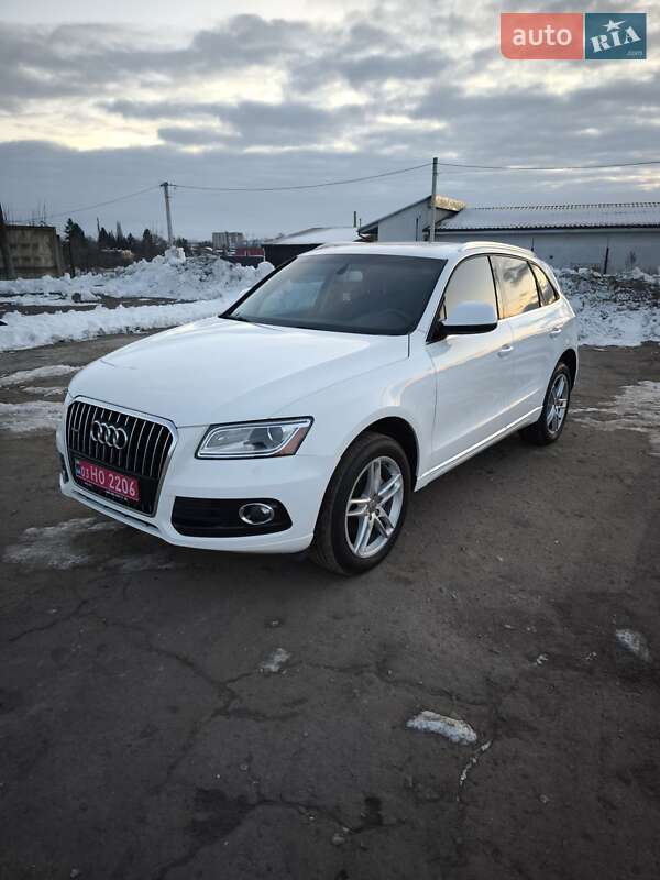 Позашляховик / Кросовер Audi Q5 2016 в Луцьку