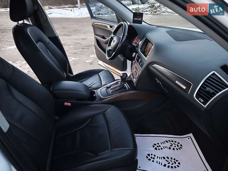 Позашляховик / Кросовер Audi Q5 2016 в Луцьку