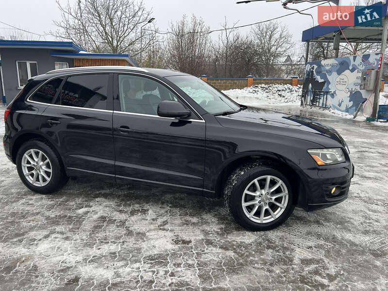 Позашляховик / Кросовер Audi Q5 2012 в Володимирі