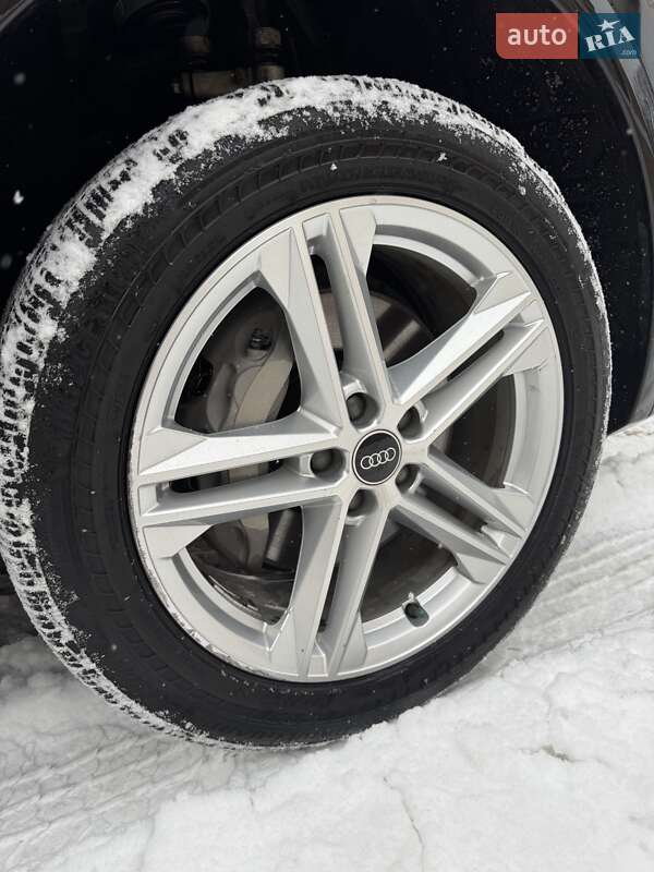 Внедорожник / Кроссовер Audi Q5 2020 в Киеве