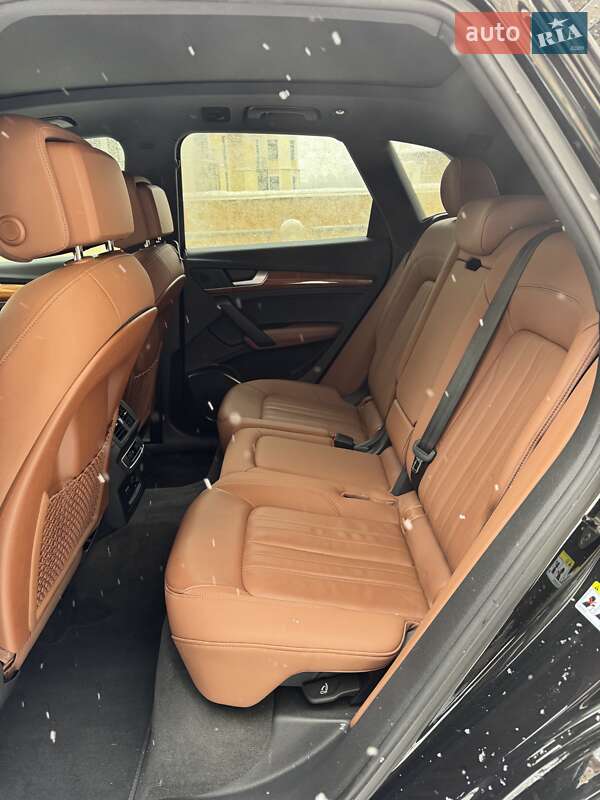 Внедорожник / Кроссовер Audi Q5 2020 в Киеве