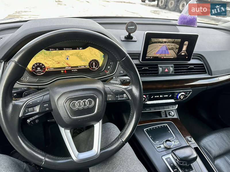 Позашляховик / Кросовер Audi Q5 2018 в Володимирі
