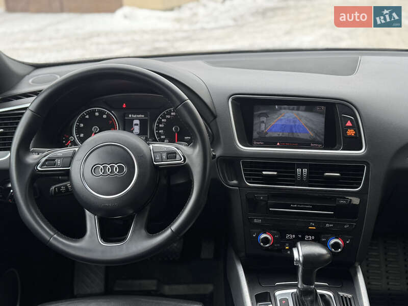 Внедорожник / Кроссовер Audi Q5 2017 в Владимире