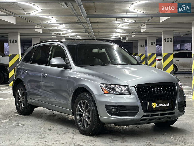 Внедорожник / Кроссовер Audi Q5 2010 в Одессе