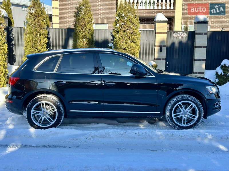 Позашляховик / Кросовер Audi Q5 2015 в Києві