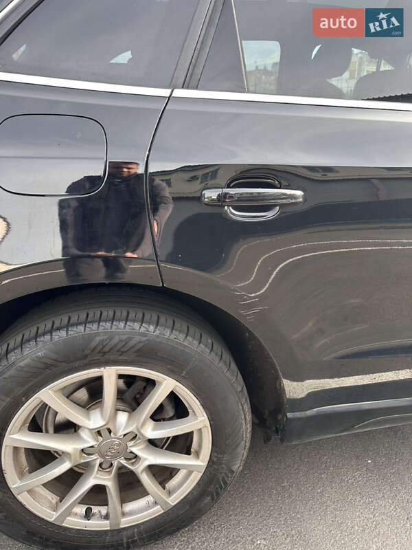 Внедорожник / Кроссовер Audi Q5 2011 в Обухове