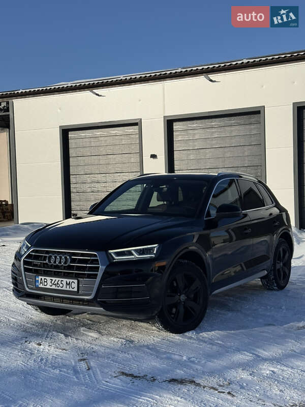 Внедорожник / Кроссовер Audi Q5 2018 в Хмельнике