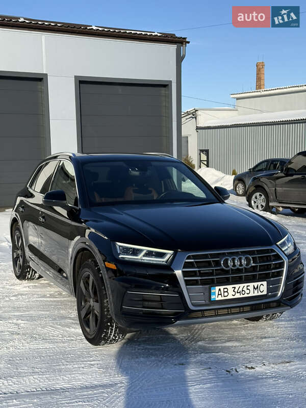 Внедорожник / Кроссовер Audi Q5 2018 в Хмельнике